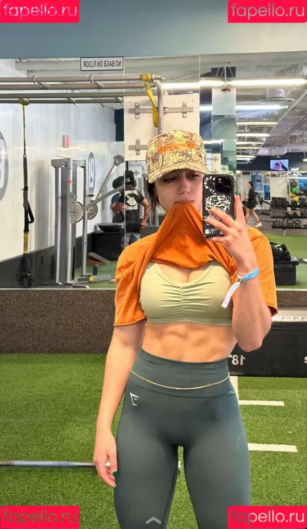 Sara Saffari / sara_saffari / sarasaffari__ Onlyfans Photo Gallery 