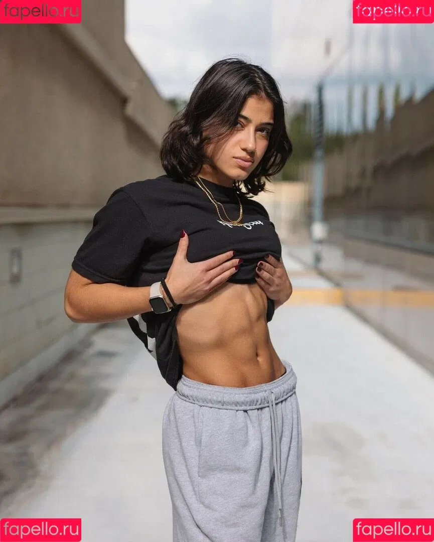 Sara Saffari / sara_saffari / sarasaffari__ Onlyfans Photo Gallery 