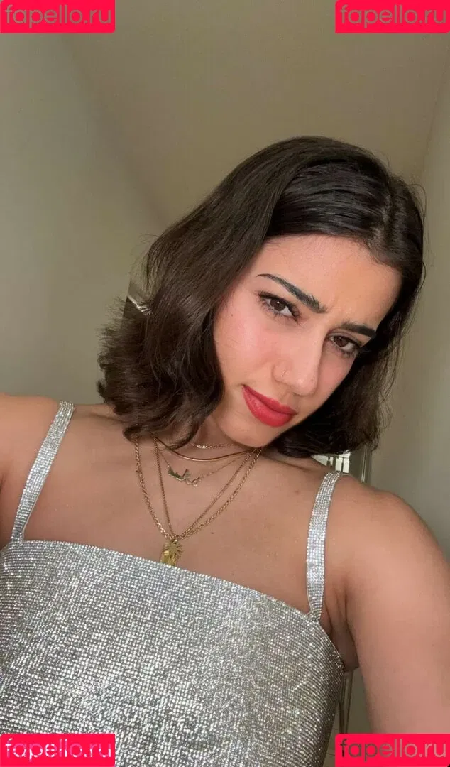 Sara Saffari / sara_saffari / sarasaffari__ Onlyfans Photo Gallery 