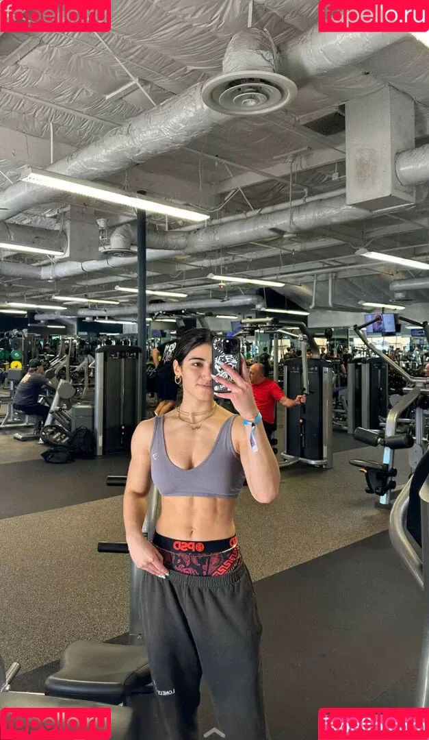 Sara Saffari / sara_saffari / sarasaffari__ Onlyfans Photo Gallery 