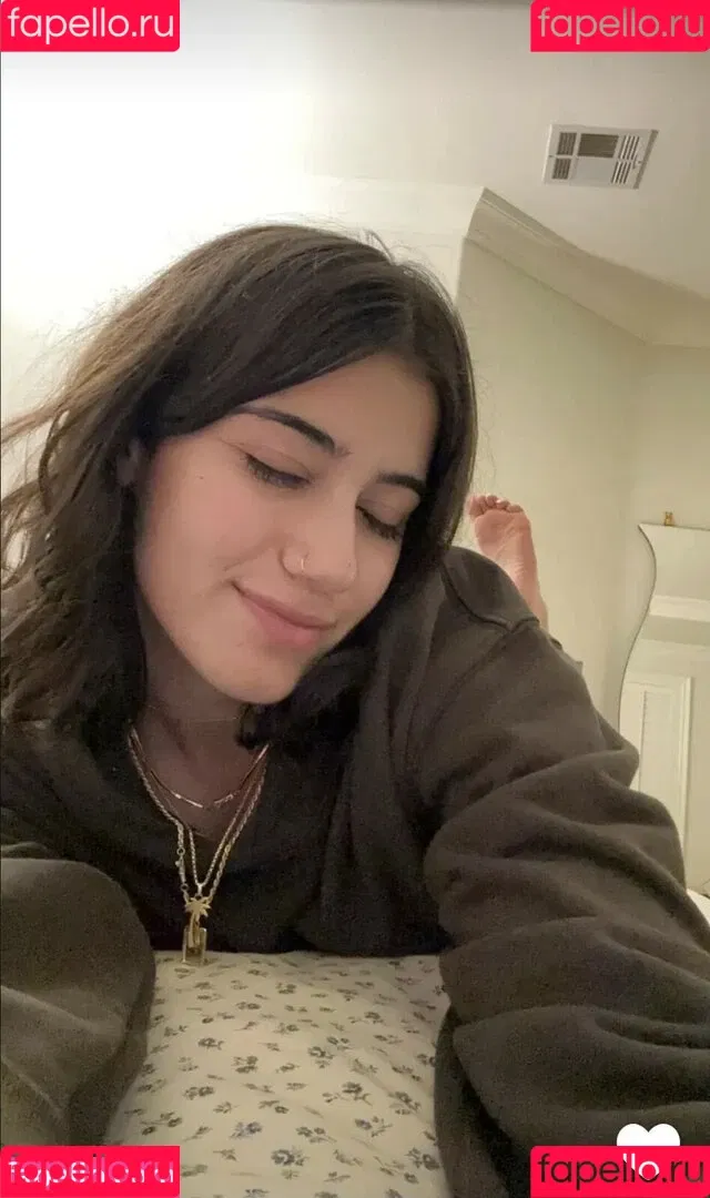 Sara Saffari / sara_saffari / sarasaffari__ Onlyfans Photo Gallery 