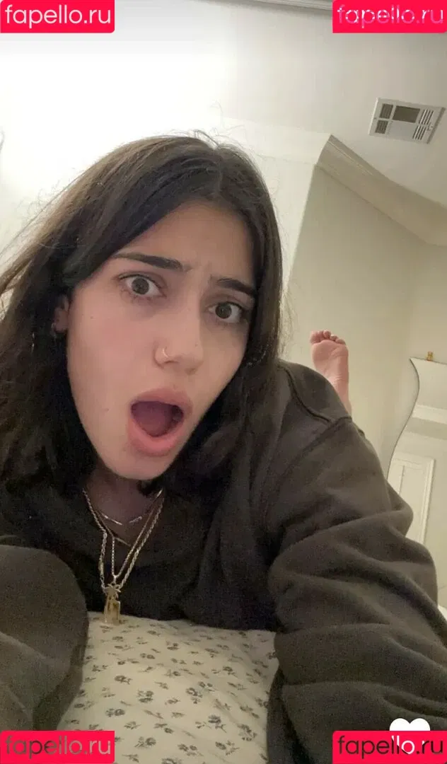 Sara Saffari / sara_saffari / sarasaffari__ Onlyfans Photo Gallery 