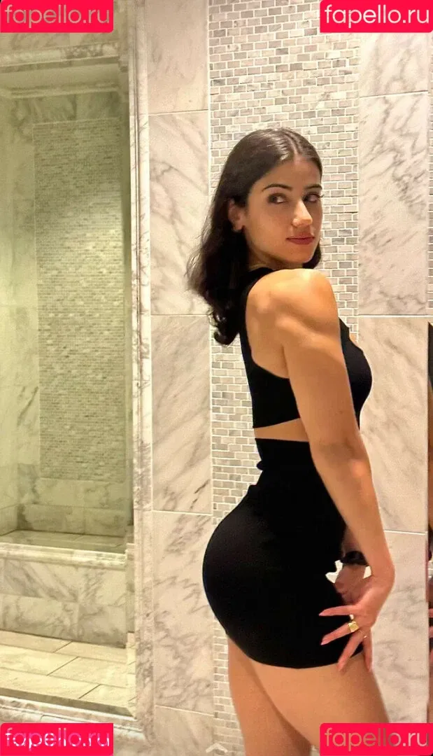 Sara Saffari / sara_saffari / sarasaffari__ Onlyfans Photo Gallery 
