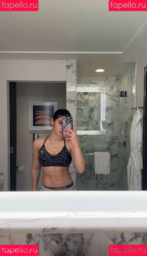 Sara Saffari / sara_saffari / sarasaffari__ Onlyfans Photo Gallery 