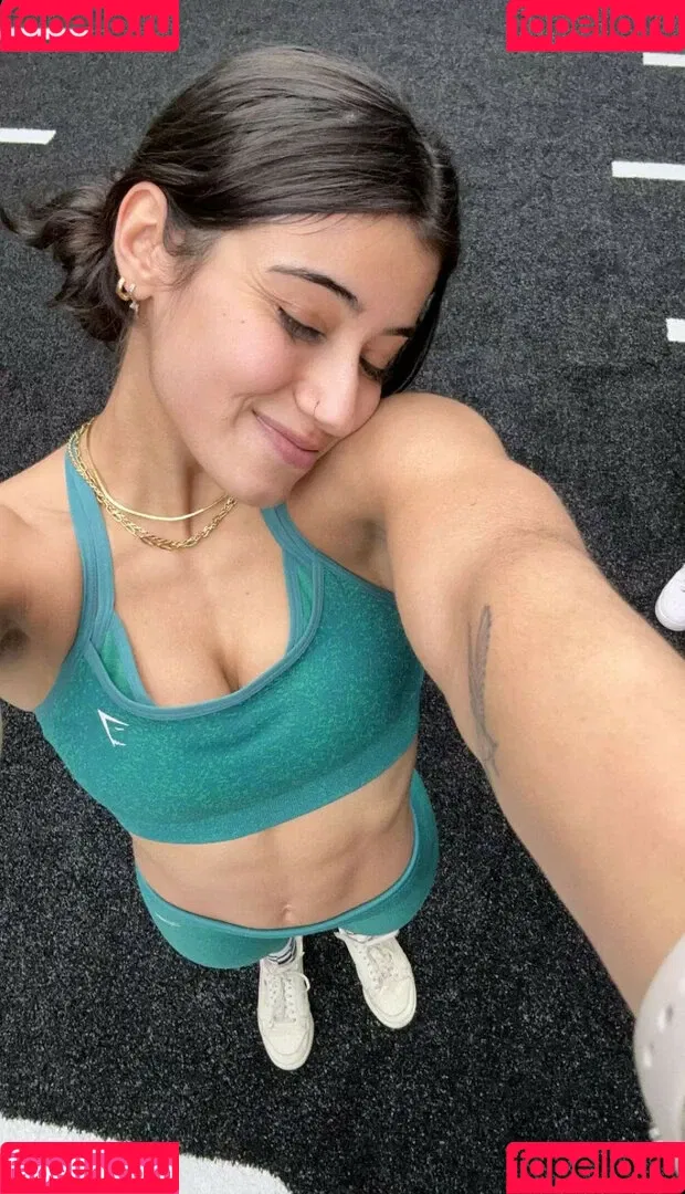 Sara Saffari / sara_saffari / sarasaffari__ Onlyfans Photo Gallery 