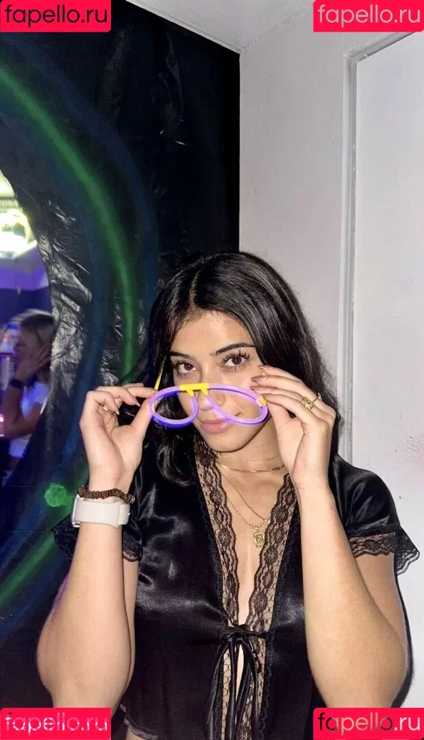 Sara Saffari / sara_saffari / sarasaffari__ Onlyfans Photo Gallery 