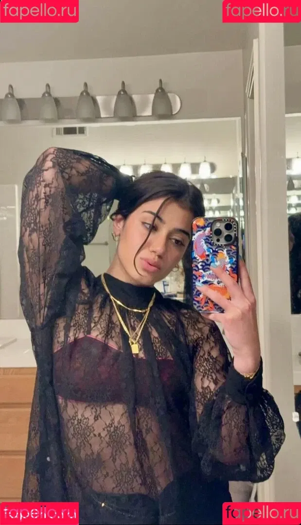 Sara Saffari / sara_saffari / sarasaffari__ Onlyfans Photo Gallery 