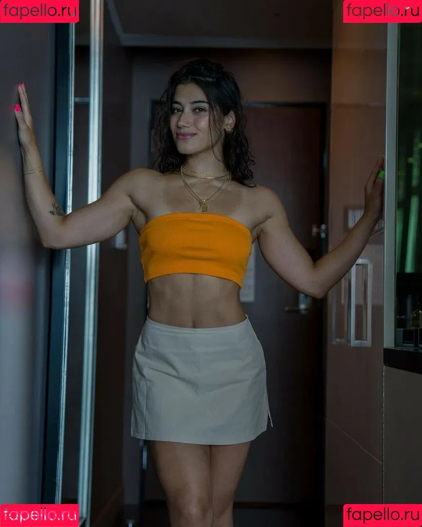 Sara Saffari / sara_saffari / sarasaffari__ Onlyfans Photo Gallery 