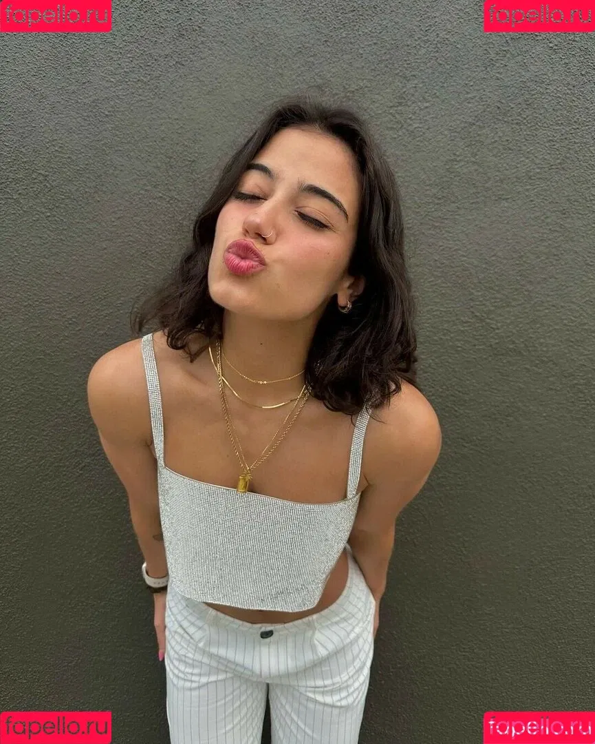 Sara Saffari / sara_saffari / sarasaffari__ Onlyfans Photo Gallery 
