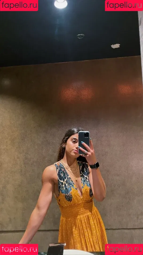 Sara Saffari / sara_saffari / sarasaffari__ Onlyfans Photo Gallery 