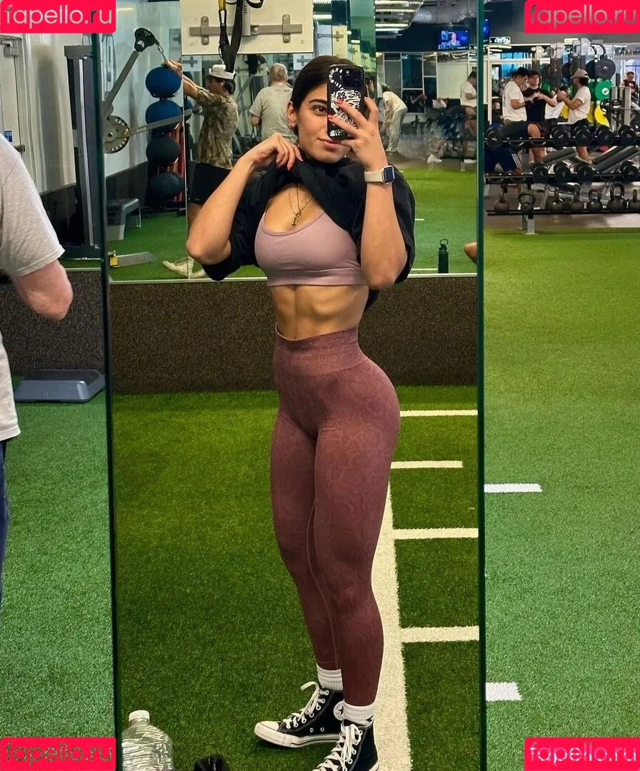 Sara Saffari / sara_saffari / sarasaffari__ Onlyfans Photo Gallery 
