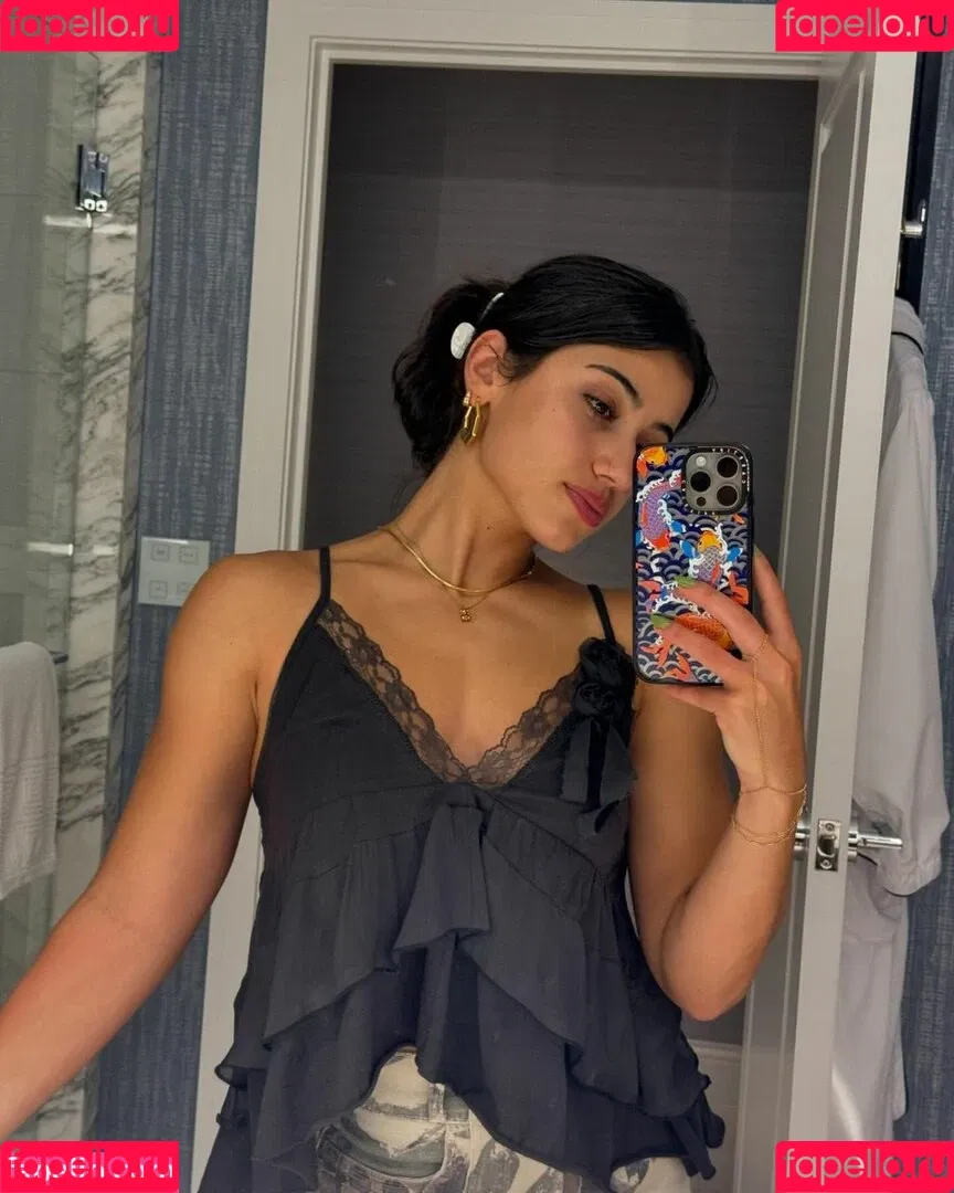 Sara Saffari / sara_saffari / sarasaffari__ Onlyfans Photo Gallery 
