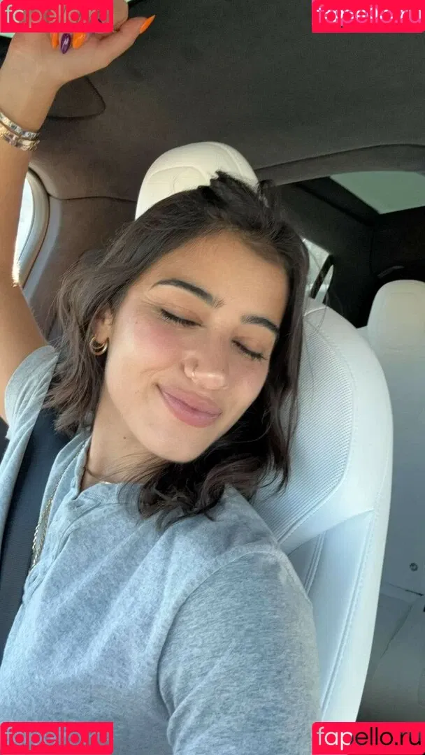 Sara Saffari / sara_saffari / sarasaffari__ Onlyfans Photo Gallery 