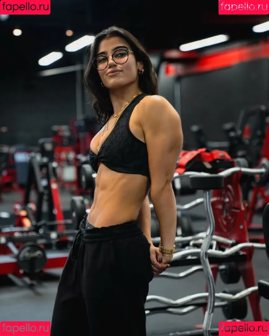 Sara Saffari / sara_saffari / sarasaffari__ Onlyfans Photo Gallery 