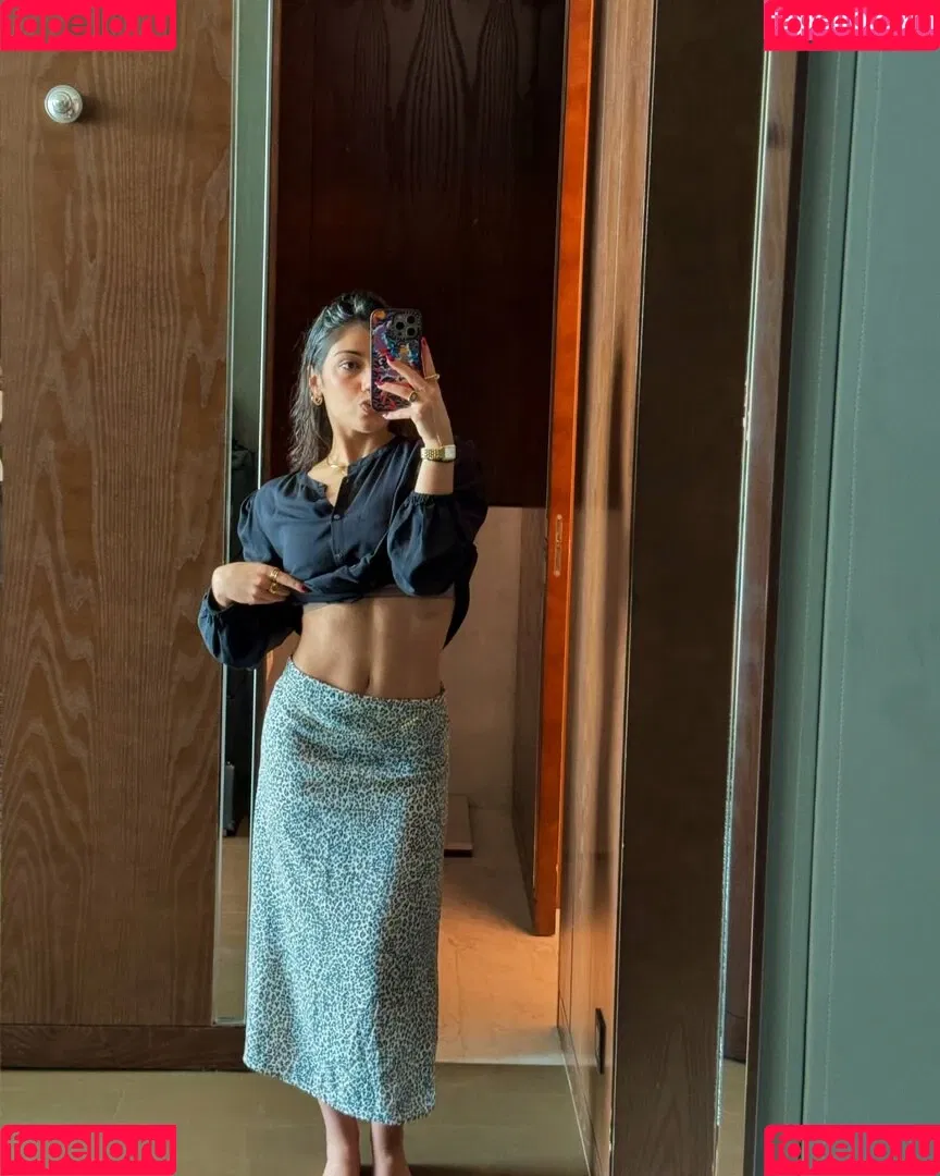 Sara Saffari / sara_saffari / sarasaffari__ Onlyfans Photo Gallery 