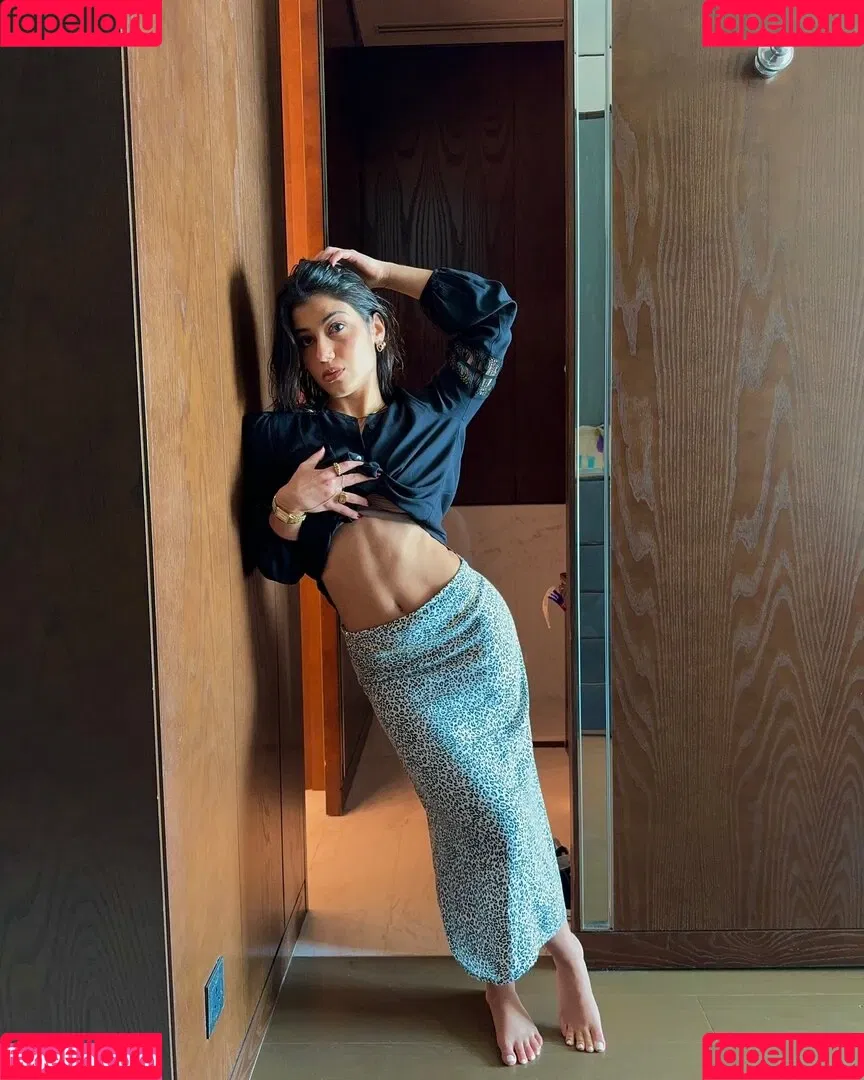 Sara Saffari / sara_saffari / sarasaffari__ Onlyfans Photo Gallery 