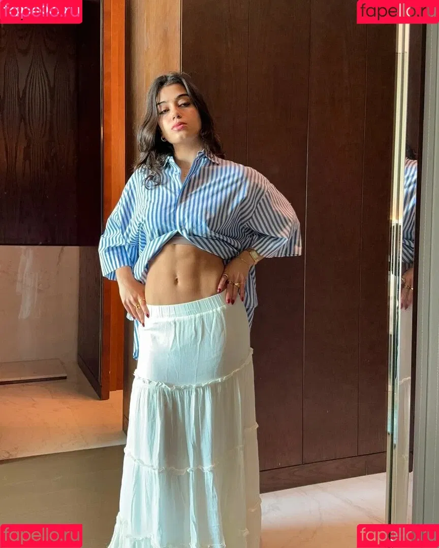 Sara Saffari / sara_saffari / sarasaffari__ Onlyfans Photo Gallery 