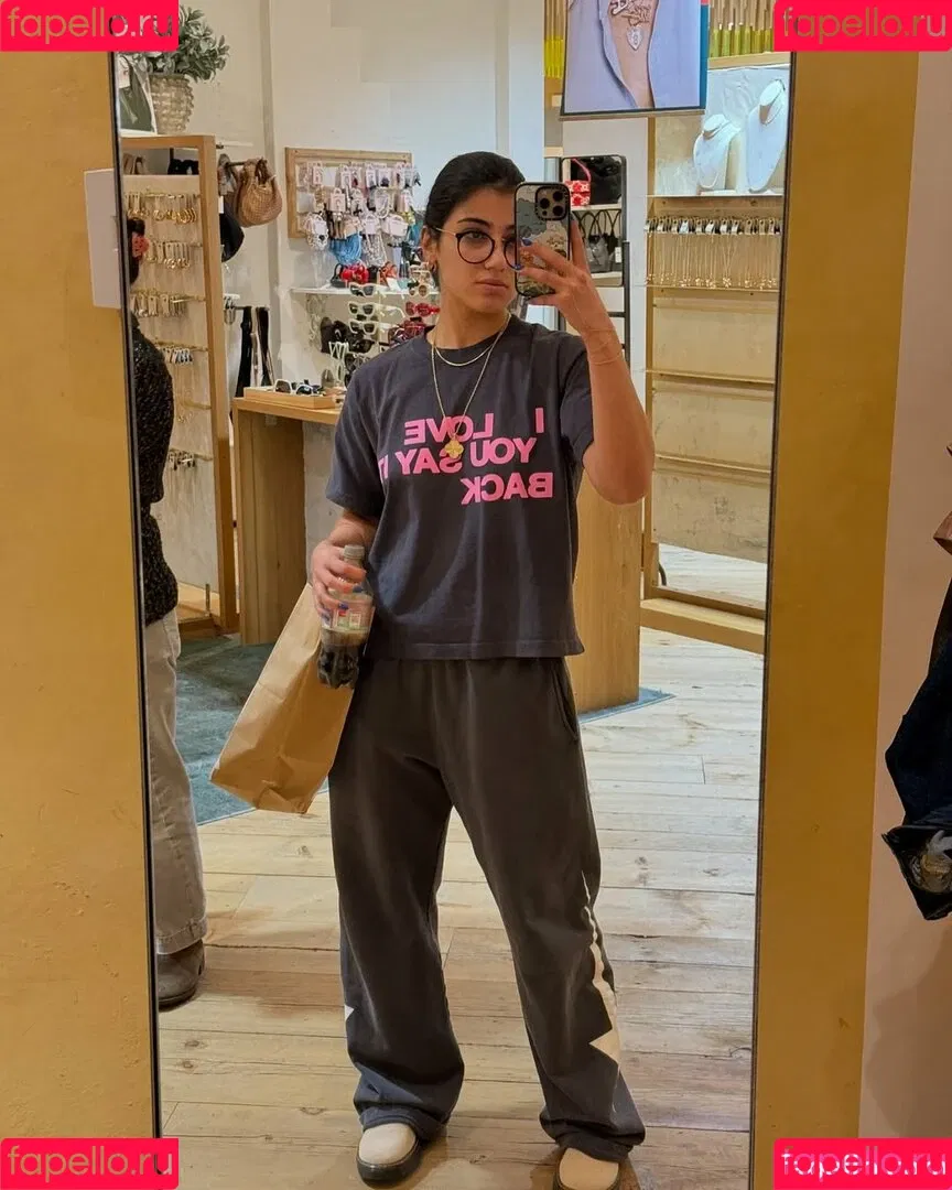 Sara Saffari / sara_saffari / sarasaffari__ Onlyfans Photo Gallery 