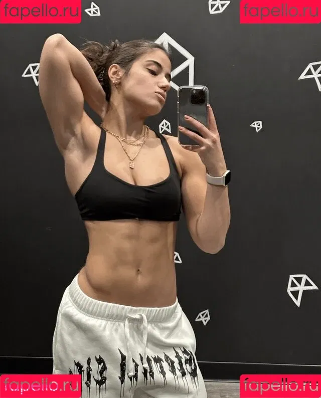 Sara Saffari / sara_saffari / sarasaffari__ Onlyfans Photo Gallery 