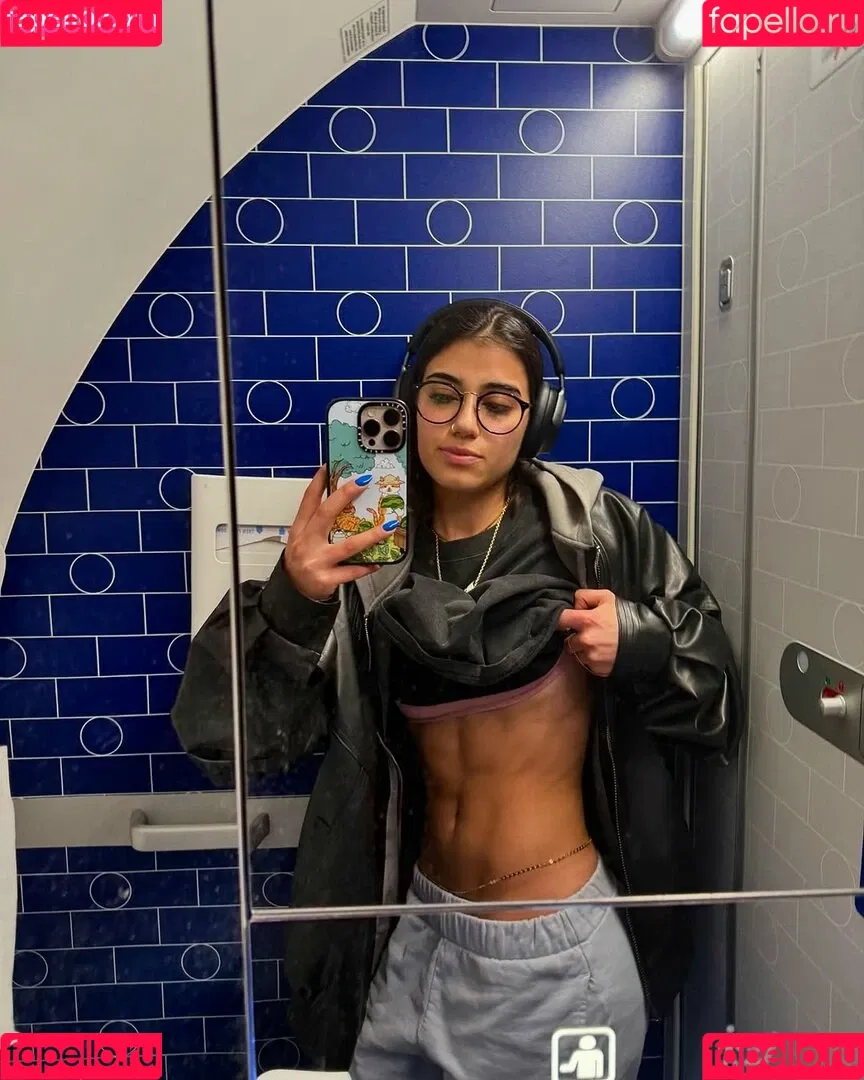 Sara Saffari / sara_saffari / sarasaffari__ Onlyfans Photo Gallery 