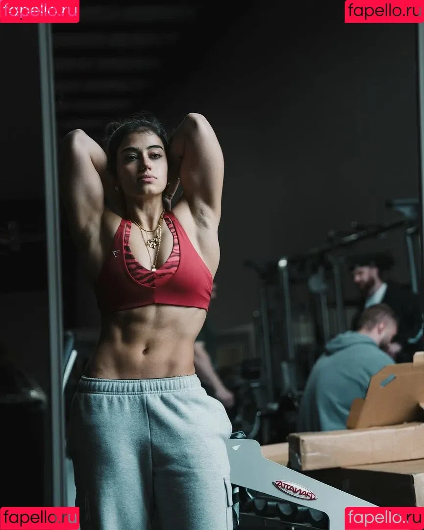 Sara Saffari / sara_saffari / sarasaffari__ Onlyfans Photo Gallery 