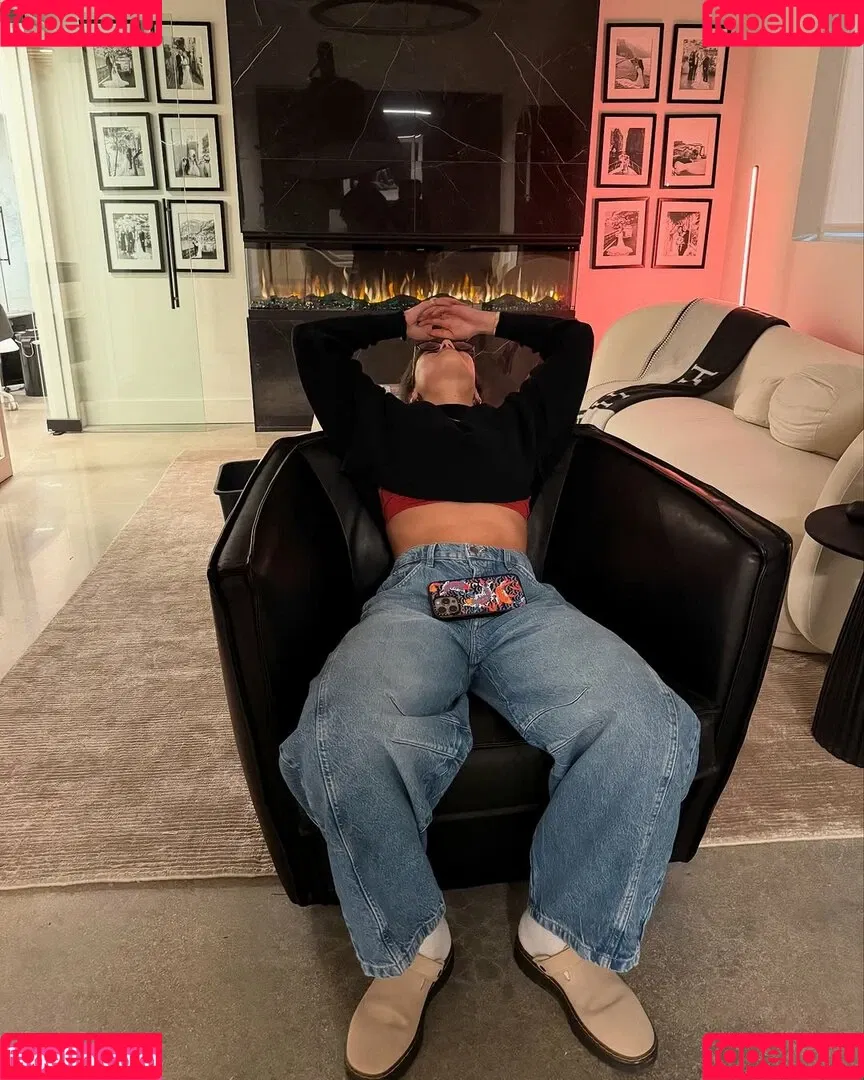 Sara Saffari / sara_saffari / sarasaffari__ Onlyfans Photo Gallery 