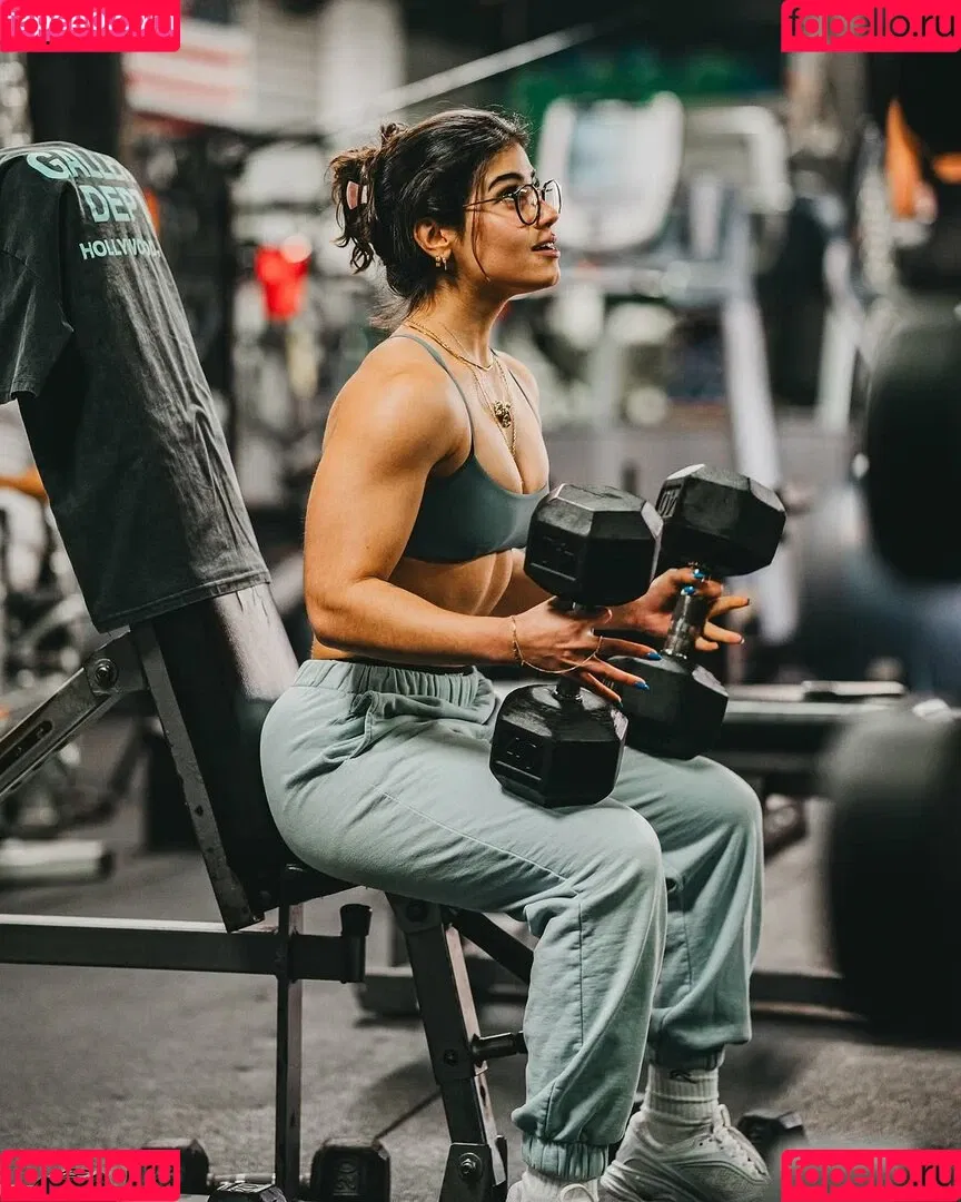 Sara Saffari / sara_saffari / sarasaffari__ Onlyfans Photo Gallery 