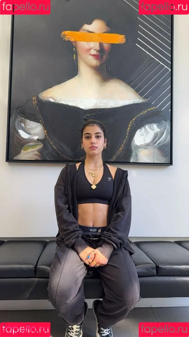 Sara Saffari / sara_saffari / sarasaffari__ Onlyfans Photo Gallery 