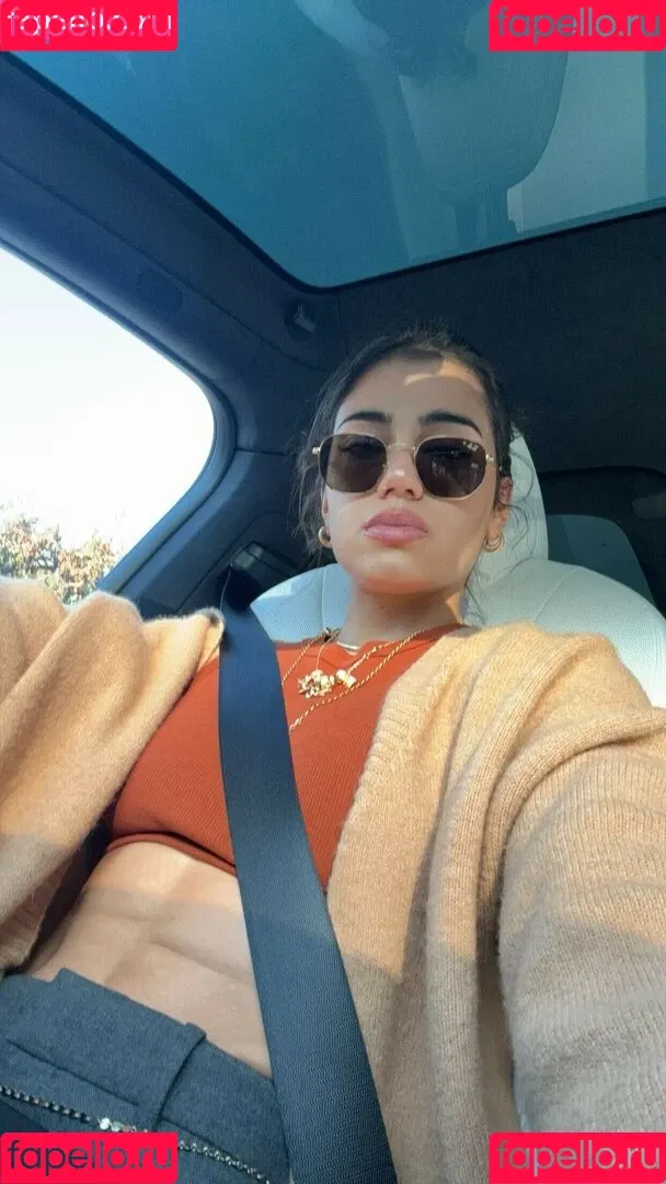 Sara Saffari / sara_saffari / sarasaffari__ Onlyfans Photo Gallery 