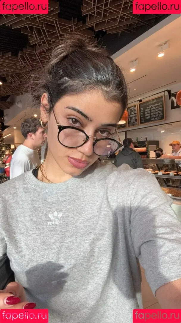 Sara Saffari / sara_saffari / sarasaffari__ Onlyfans Photo Gallery 