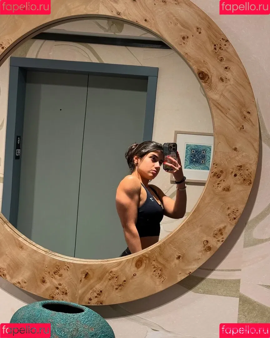 Sara Saffari / sara_saffari / sarasaffari__ Onlyfans Photo Gallery 