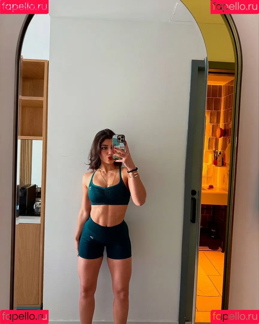 Sara Saffari / sara_saffari / sarasaffari__ Onlyfans Photo Gallery 