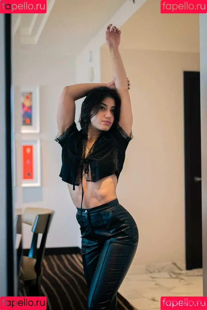 Sara Saffari / sara_saffari / sarasaffari__ Onlyfans Photo Gallery 