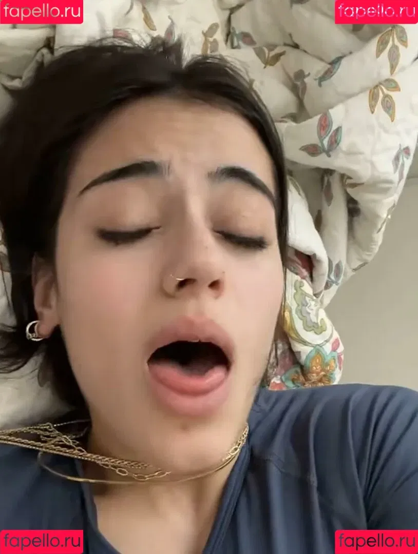 Sara Saffari / sara_saffari / sarasaffari__ Onlyfans Photo Gallery 