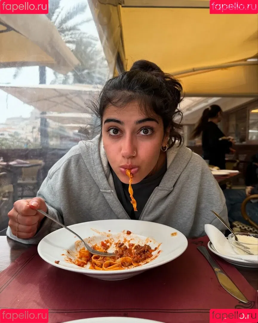 Sara Saffari / sara_saffari / sarasaffari__ Onlyfans Photo Gallery 