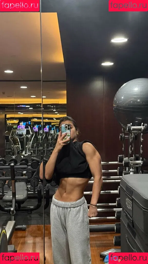Sara Saffari / sara_saffari / sarasaffari__ Onlyfans Photo Gallery 