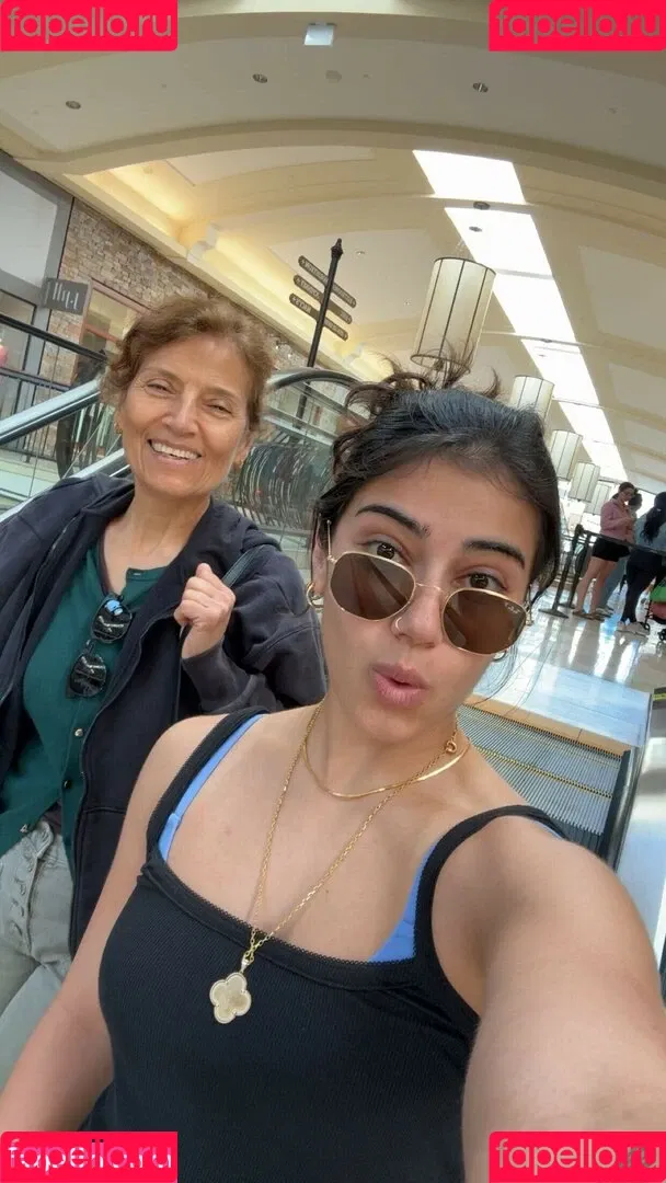 Sara Saffari / sara_saffari / sarasaffari__ Onlyfans Photo Gallery 