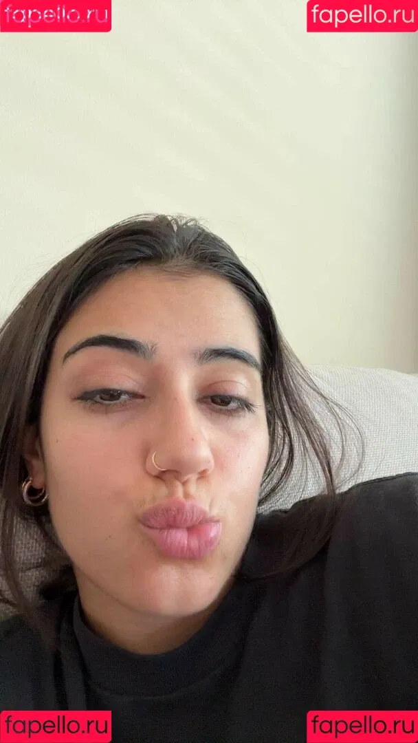 Sara Saffari / sara_saffari / sarasaffari__ Onlyfans Photo Gallery 