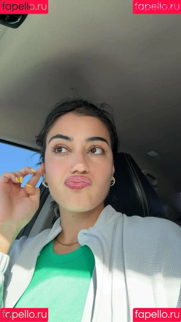 Sara Saffari / sara_saffari / sarasaffari__ Onlyfans Photo Gallery 