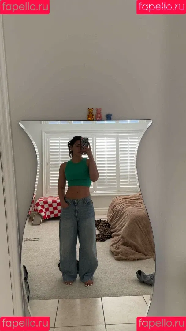 Sara Saffari / sara_saffari / sarasaffari__ Onlyfans Photo Gallery 