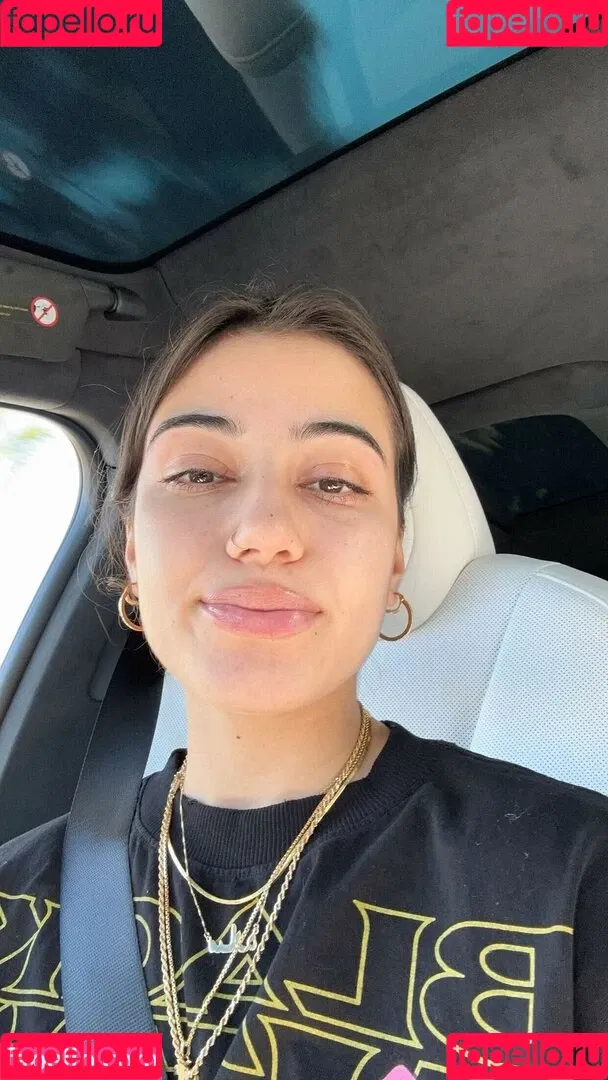 Sara Saffari / sara_saffari / sarasaffari__ Onlyfans Photo Gallery 