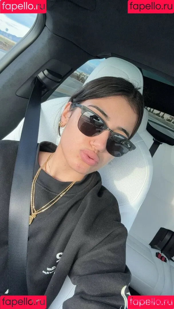 Sara Saffari / sara_saffari / sarasaffari__ Onlyfans Photo Gallery 