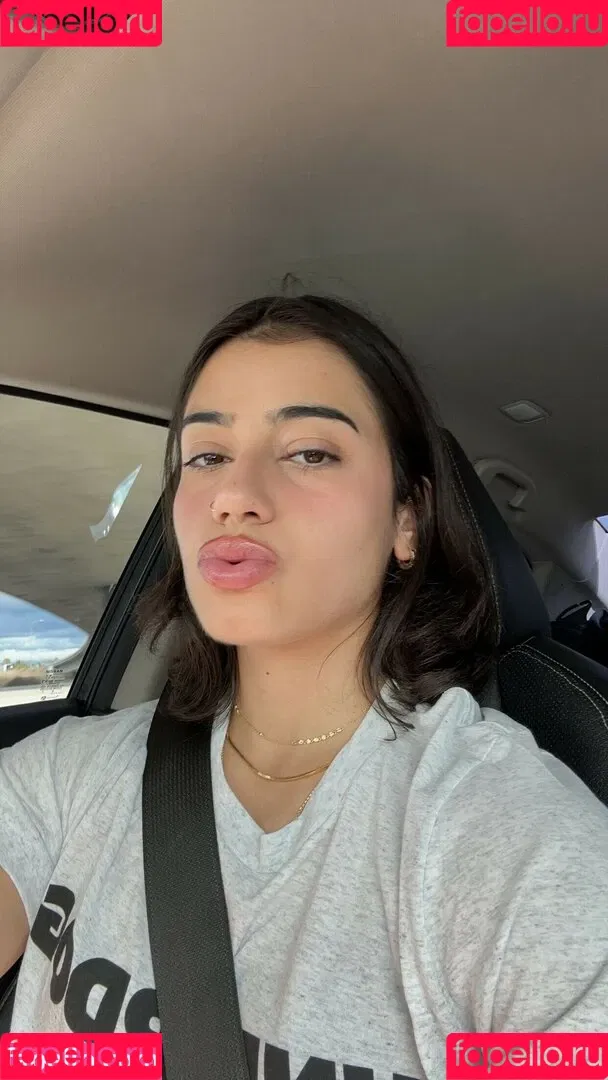 Sara Saffari / sara_saffari / sarasaffari__ Onlyfans Photo Gallery 