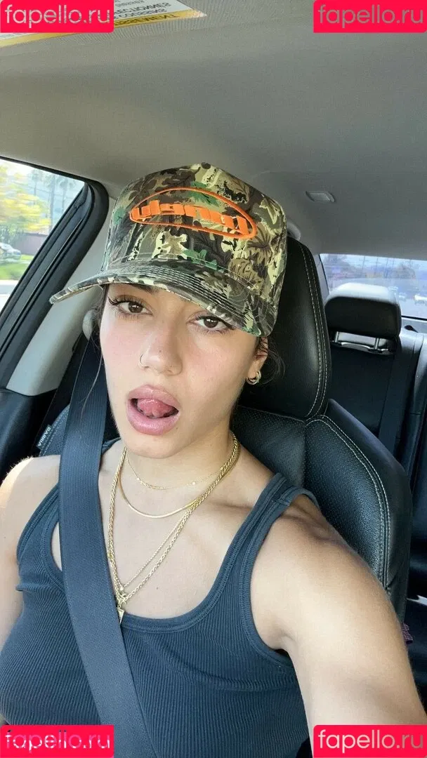 Sara Saffari / sara_saffari / sarasaffari__ Onlyfans Photo Gallery 