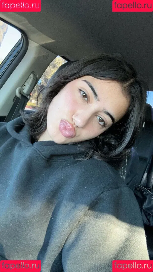 Sara Saffari / sara_saffari / sarasaffari__ Onlyfans Photo Gallery 