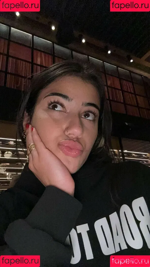 Sara Saffari / sara_saffari / sarasaffari__ Onlyfans Photo Gallery 