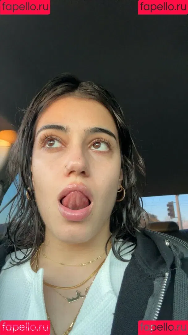 Sara Saffari / sara_saffari / sarasaffari__ Onlyfans Photo Gallery 