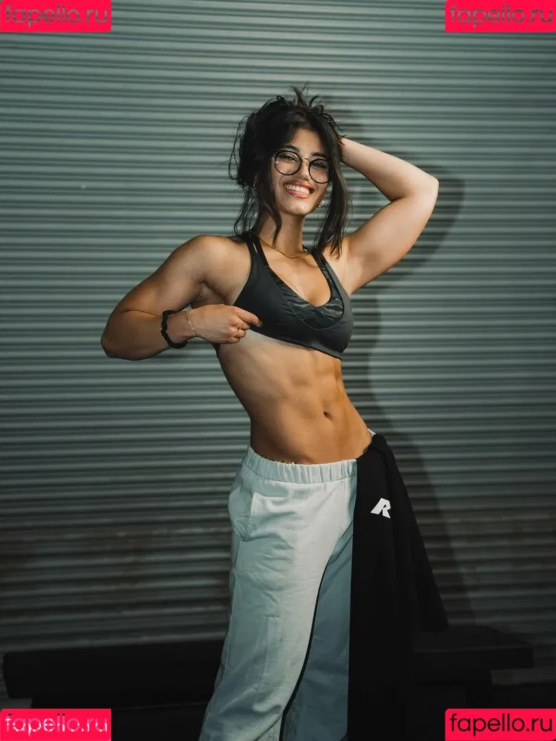 Sara Saffari / sara_saffari / sarasaffari__ Onlyfans Photo Gallery 