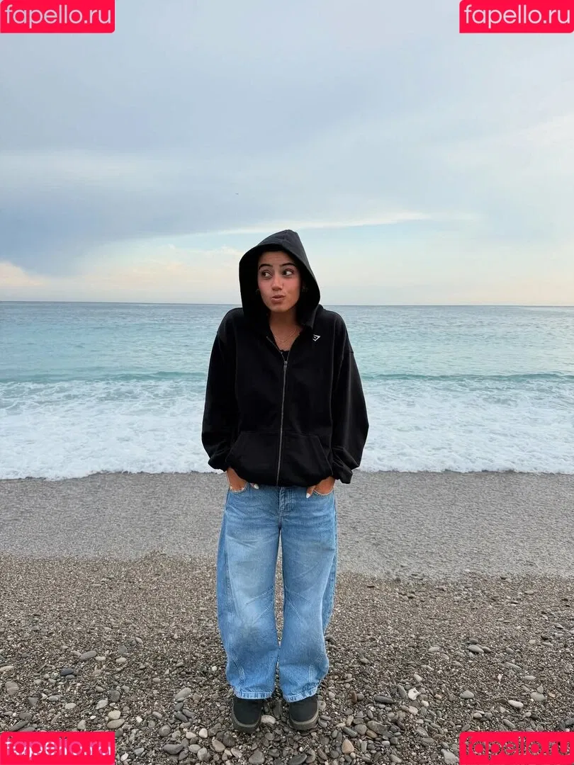 Sara Saffari / sara_saffari / sarasaffari__ Onlyfans Photo Gallery 