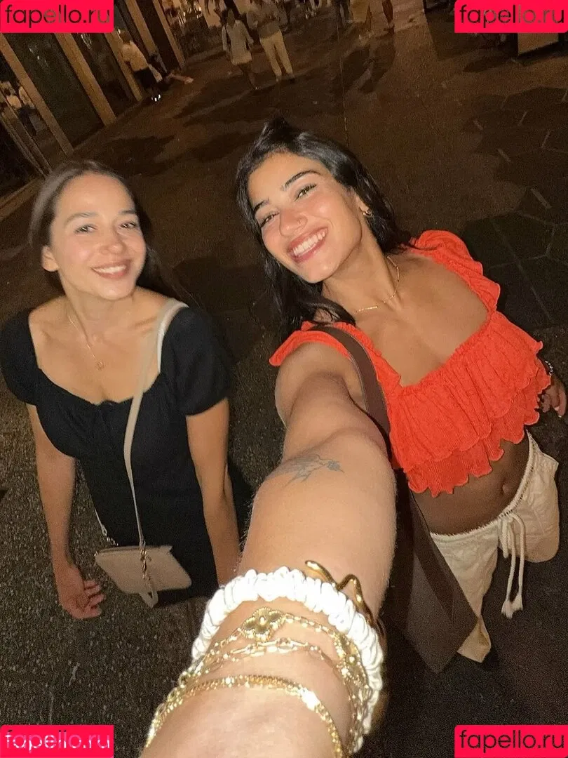 Sara Saffari / sara_saffari / sarasaffari__ Onlyfans Photo Gallery 
